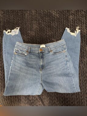 LOFT Light Blue Raw-Hem Cropped Jeans